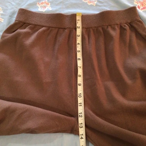 Women’s 2 piece pants and sweater set NWT - Picture 13 of 16